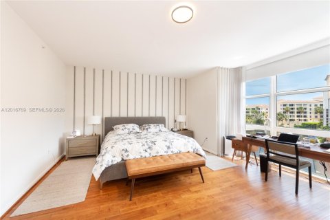 Condo in Key Biscayne, Florida, 3 bedrooms  № 2185802 - photo 19