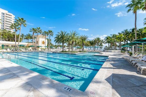 Condo in Key Biscayne, Florida, 3 bedrooms  № 2185802 - photo 26