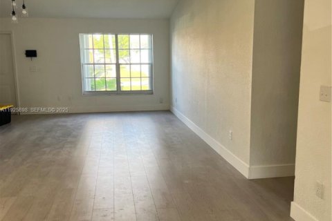 House in Homestead, Florida 3 bedrooms, 164.34 sq.m. № 1984438 - photo 22