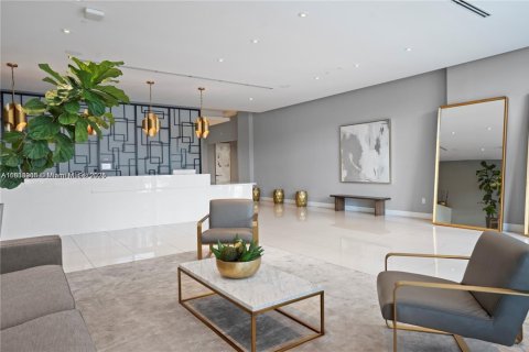 Condominio en venta en Miami, Florida, 2 dormitorios, 75.72 m2 № 1820161 - foto 4