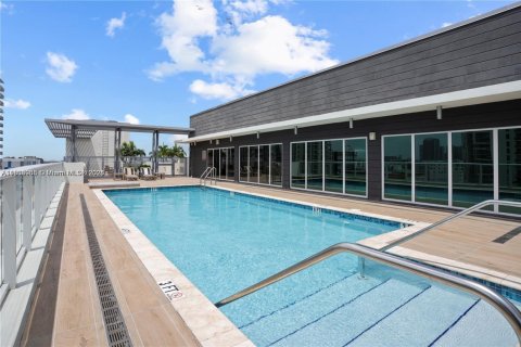 Condominio en venta en Miami, Florida, 2 dormitorios, 75.72 m2 № 1820161 - foto 12