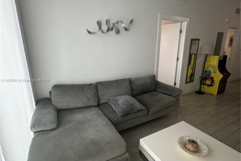 Condominio en venta en Miami, Florida, 2 dormitorios, 75.72 m2 № 1820161 - foto 16