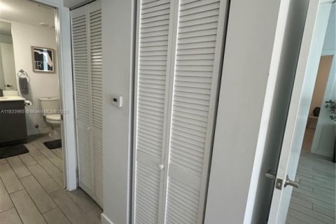 Condominio en venta en Miami, Florida, 2 dormitorios, 75.72 m2 № 1820161 - foto 19