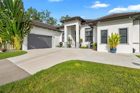 Casa en venta en Naples, Florida, 4 dormitorios, 258.55 m2 № 2009808 - foto 5