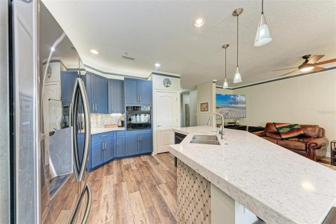 Townhouse in Apollo Beach, Florida 3 bedrooms, 218.32 sq.m. № 1821426 - photo 7