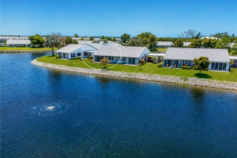 Condominio en venta en Bradenton, Florida, 2 dormitorios, 122.07 m2 № 2200370 - foto 5