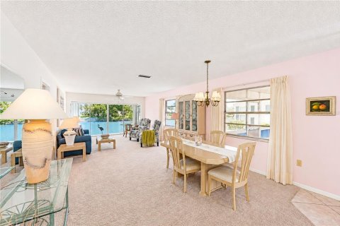 Condominio en venta en Bradenton, Florida, 2 dormitorios, 122.07 m2 № 2200370 - foto 14