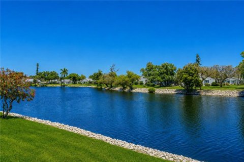 Condominio en venta en Bradenton, Florida, 2 dormitorios, 122.07 m2 № 2200370 - foto 4