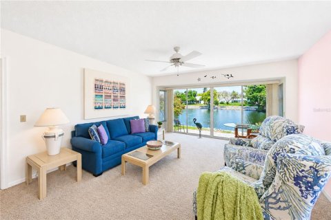 Condominio en venta en Bradenton, Florida, 2 dormitorios, 122.07 m2 № 2200370 - foto 17