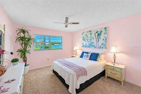 Condominio en venta en Bradenton, Florida, 2 dormitorios, 122.07 m2 № 2200370 - foto 28