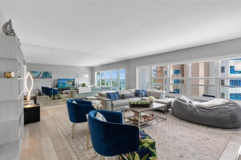 Copropriété à vendre à Fort Lauderdale, Floride: 2 chambres, 146.79 m2 № 2435499 - photo 2