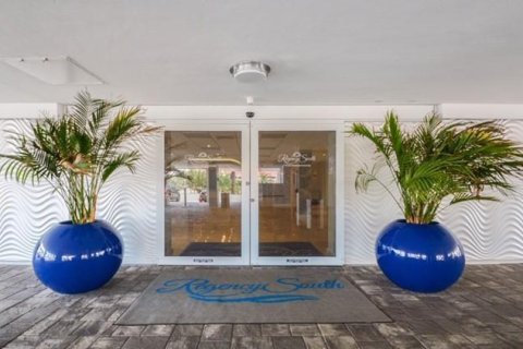 Copropriété à vendre à Fort Lauderdale, Floride: 2 chambres, 146.79 m2 № 2435499 - photo 30