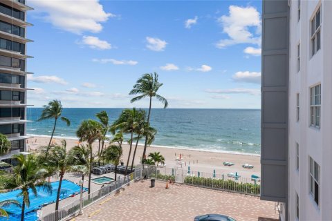 Copropriété à vendre à Fort Lauderdale, Floride: 2 chambres, 146.79 m2 № 2435499 - photo 26