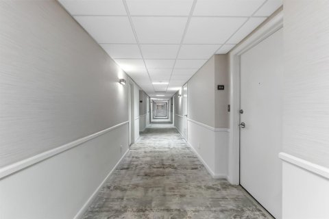 Copropriété à vendre à Fort Lauderdale, Floride: 2 chambres, 146.79 m2 № 2435499 - photo 28