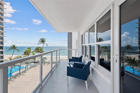 Copropriété à vendre à Fort Lauderdale, Floride: 2 chambres, 146.79 m2 № 2435499 - photo 25