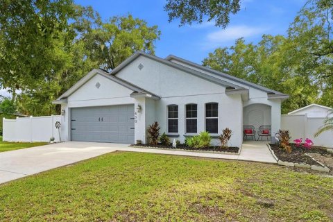 Villa ou maison à DeLand, Floride 4 chambres, 141.21 m2 № 2406570