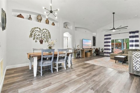 Villa ou maison à vendre à DeLand, Floride: 4 chambres, 141.21 m2 № 2406570 - photo 10
