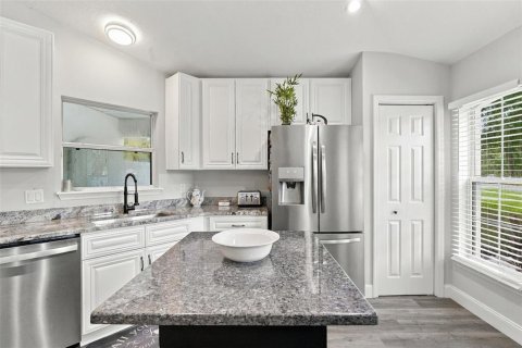 Villa ou maison à vendre à DeLand, Floride: 4 chambres, 141.21 m2 № 2406570 - photo 7