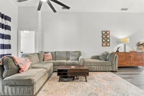 Villa ou maison à vendre à DeLand, Floride: 4 chambres, 141.21 m2 № 2406570 - photo 12