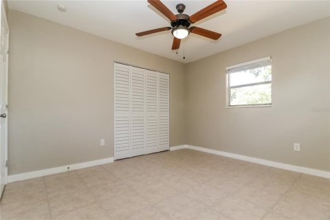 Casa en alquiler en Seminole, Florida, 4 dormitorios, 124.49 m2 № 1913961 - foto 12
