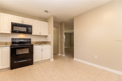 Villa ou maison à louer à Seminole, Floride: 4 chambres, 124.49 m2 № 1913961 - photo 6
