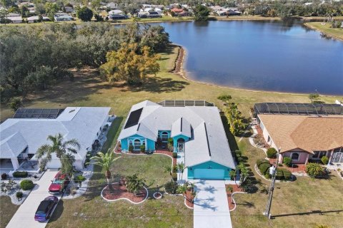 Casa en venta en Punta Gorda, Florida, 4 dormitorios, 242.29 m2 № 1560764 - foto 5