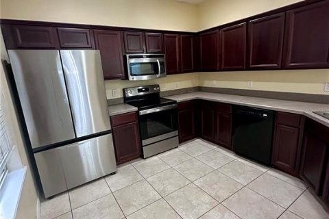 Townhouse in Orlando, Florida 3 bedrooms, 143.44 sq.m. № 1615335 - photo 12