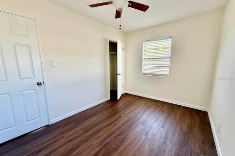 Villa ou maison à louer à Tampa, Floride: 3 chambres, 124.95 m2 № 2094341 - photo 18
