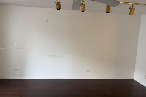 Copropriété à louer à Lauderhill, Floride: 1 chambre, 74.32 m2 № 2185018 - photo 10