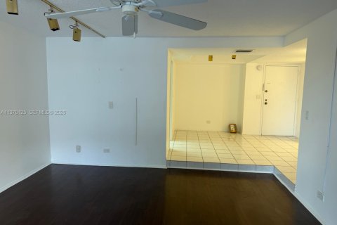 Copropriété à louer à Lauderhill, Floride: 1 chambre, 74.32 m2 № 2185018 - photo 9
