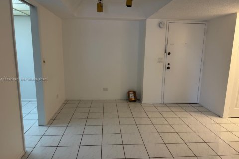 Copropriété à louer à Lauderhill, Floride: 1 chambre, 74.32 m2 № 2185018 - photo 5