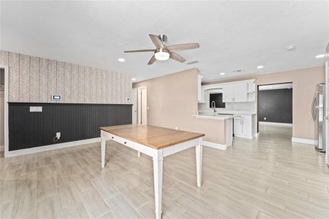 Купить виллу или дом в Кэсселберри, Флорида 3 комнаты, 149.85м2, № 1774981 - фото 6