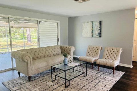 House in Spring Hill, Florida 4 bedrooms, 133.41 sq.m. № 1883425 - photo 5