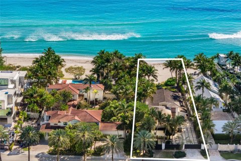 Villa ou maison à vendre à Golden Beach, Floride: 3 chambres, 390.38 m2 № 2242626 - photo 3