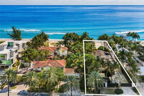 Villa ou maison à vendre à Golden Beach, Floride: 3 chambres, 390.38 m2 № 2242626 - photo 2