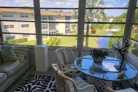 Copropriété à vendre à Lauderdale Lakes, Floride: 2 chambres, 87.7 m2 № 1867269 - photo 4