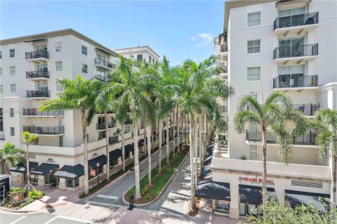 Condo in Coral Gables, Florida, 2 bedrooms  № 1872654 - photo 25
