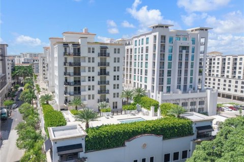 Condo in Coral Gables, Florida, 2 bedrooms  № 1872654 - photo 2