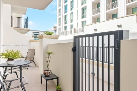 Condo in Coral Gables, Florida, 2 bedrooms  № 1872654 - photo 21
