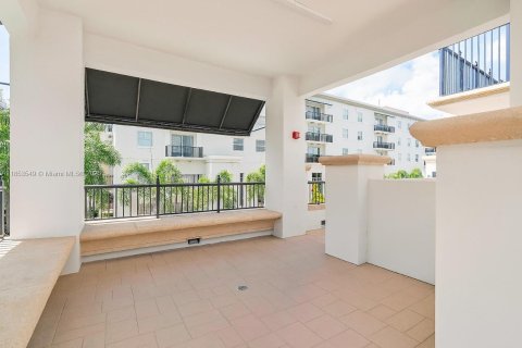 Condo in Coral Gables, Florida, 2 bedrooms  № 1872654 - photo 23