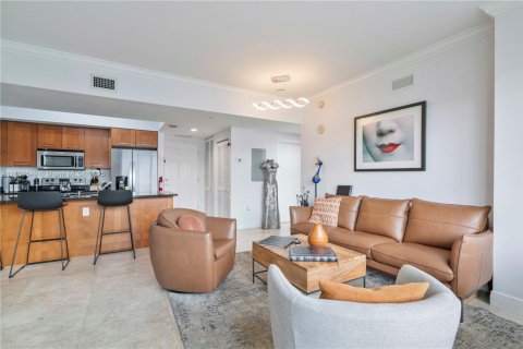 Condo in Coral Gables, Florida, 2 bedrooms  № 1872654 - photo 10