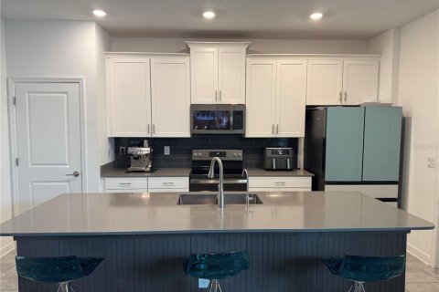 Townhouse in Orlando, Florida 4 bedrooms, 185.06 sq.m. № 2205037 - photo 14