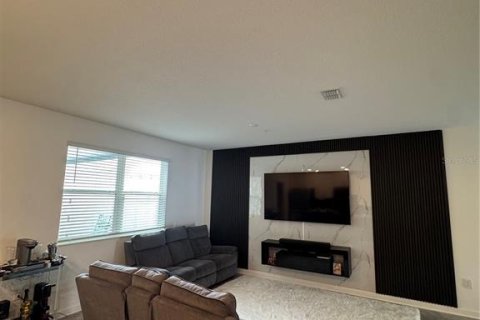 Townhouse in Orlando, Florida 4 bedrooms, 185.06 sq.m. № 2205037 - photo 5