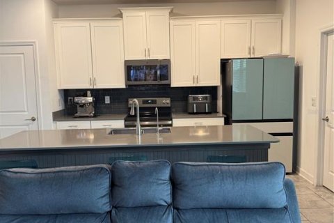 Townhouse in Orlando, Florida 4 bedrooms, 185.06 sq.m. № 2205037 - photo 9