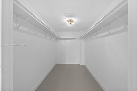 Copropriété à vendre à Hallandale Beach, Floride: 2 chambres, 96.62 m2 № 2036032 - photo 22