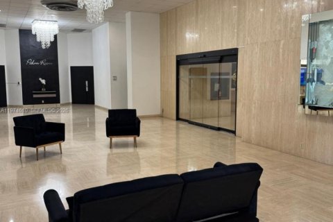Copropriété à vendre à Hallandale Beach, Floride: 2 chambres, 96.62 m2 № 2036032 - photo 28