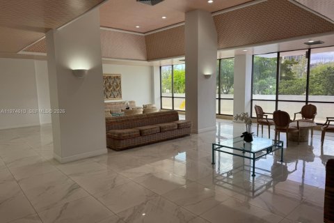 Copropriété à vendre à Hallandale Beach, Floride: 2 chambres, 96.62 m2 № 2036032 - photo 23