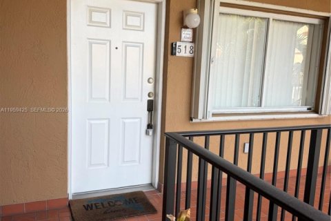 Condominio en alquiler en Miami, Florida, 2 dormitorios, 107.77 m2 № 2023580 - foto 4