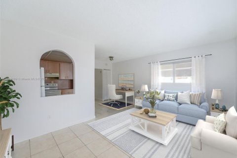 Condominio en venta en Miami Beach, Florida, 1 dormitorio, 52.95 m2 № 1811696 - foto 2