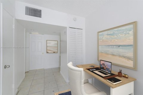 Condominio en venta en Miami Beach, Florida, 1 dormitorio, 52.95 m2 № 1811696 - foto 4